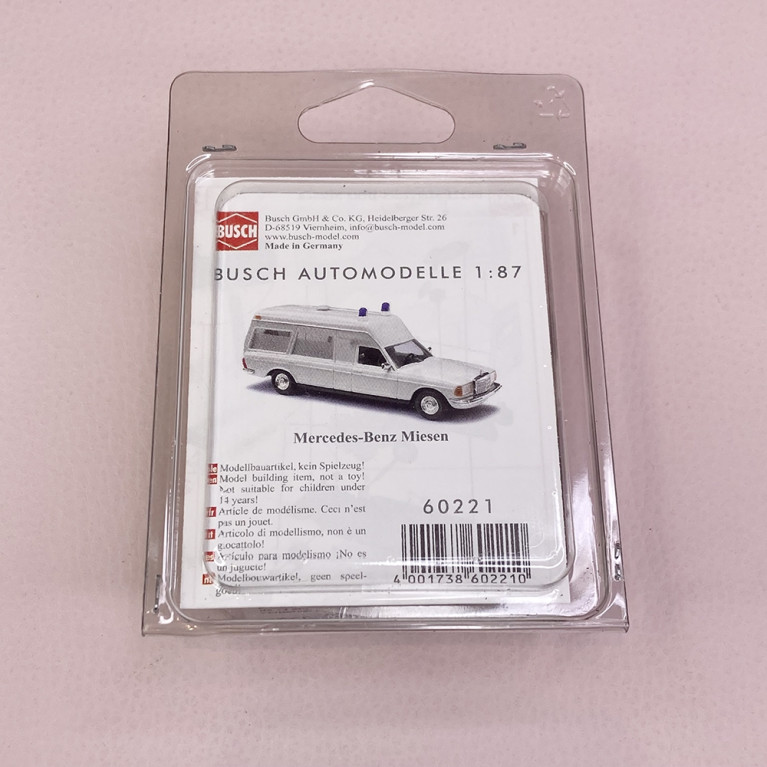 Ambulance Mercedes, En kit, Blanc - BUSCH 60221 - HO 1/87