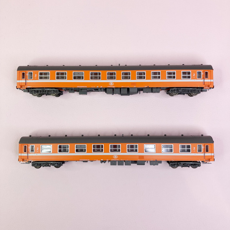2 voitures I4 B Bruxelles / Luxembourg, Sncb, Ep IV et V - LSMODELS 42165 - HO 1/87