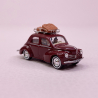 Renault 4cv rouge pourpre, personnages, galerie et valises - SAI 1730 - HO 1/87