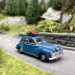 Peugeot 203 bleu azur, galerie et valises - SAI 1720 - HO 1/87