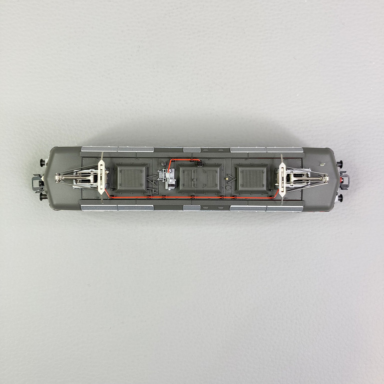 Locomotive Re 420 251-1 175 ans des chemins de fer Suisse, CFF Ep VI, digital son 3R - MARKLIN 37875 - HO 1/87