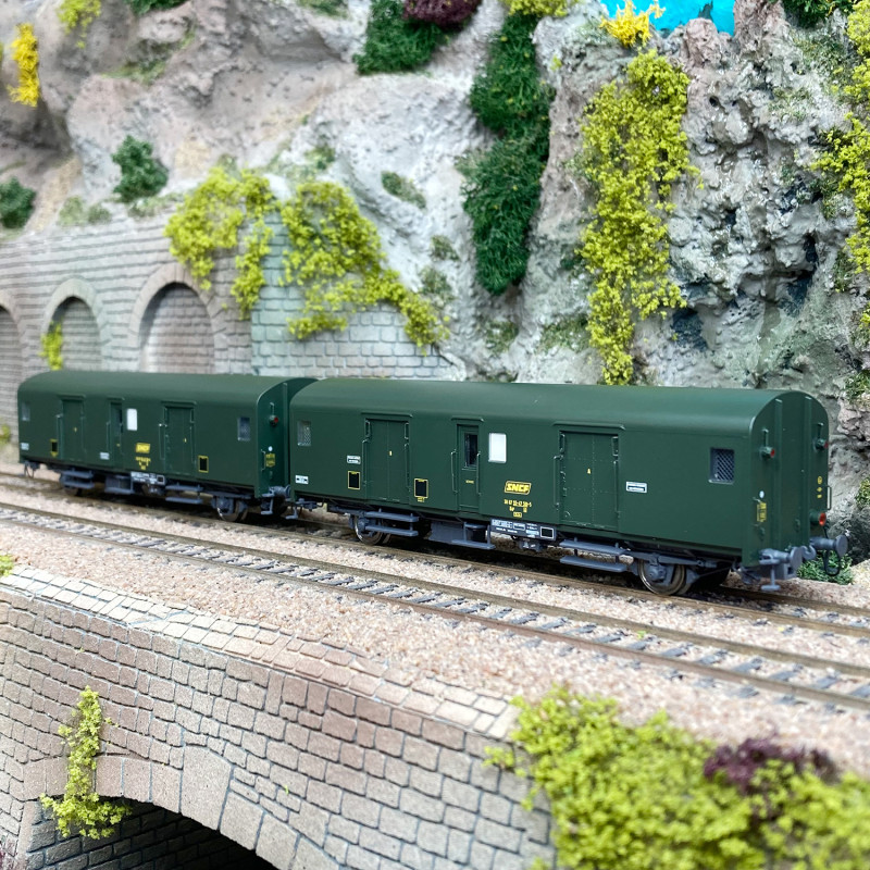 2 fourgons à bagages Dd2ai, feux de fin de convoi, Sncf, Ep IVa - LSMODELS 30318 - HO 1/87