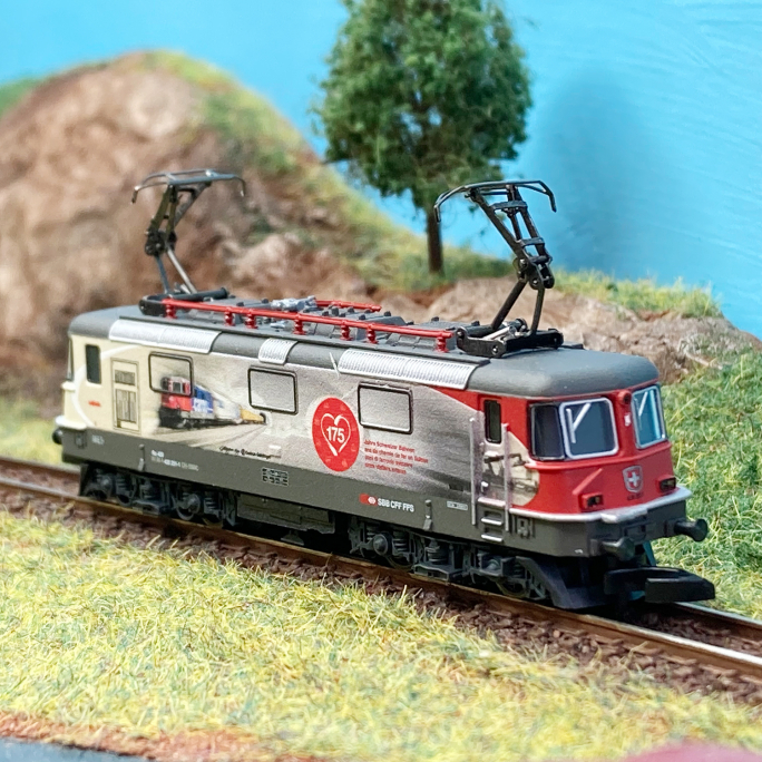 Locomotive électrique Re 420 "175 ans des chemins de fer Suisse", SBB CFF, Ep VI - MARKLIN 88596 - Z 1/220