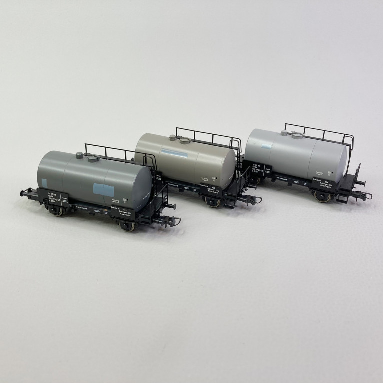3 wagons citerne Uahs, 2 essieux, DR Ep IV - ROCO 77021 - HO 1/87