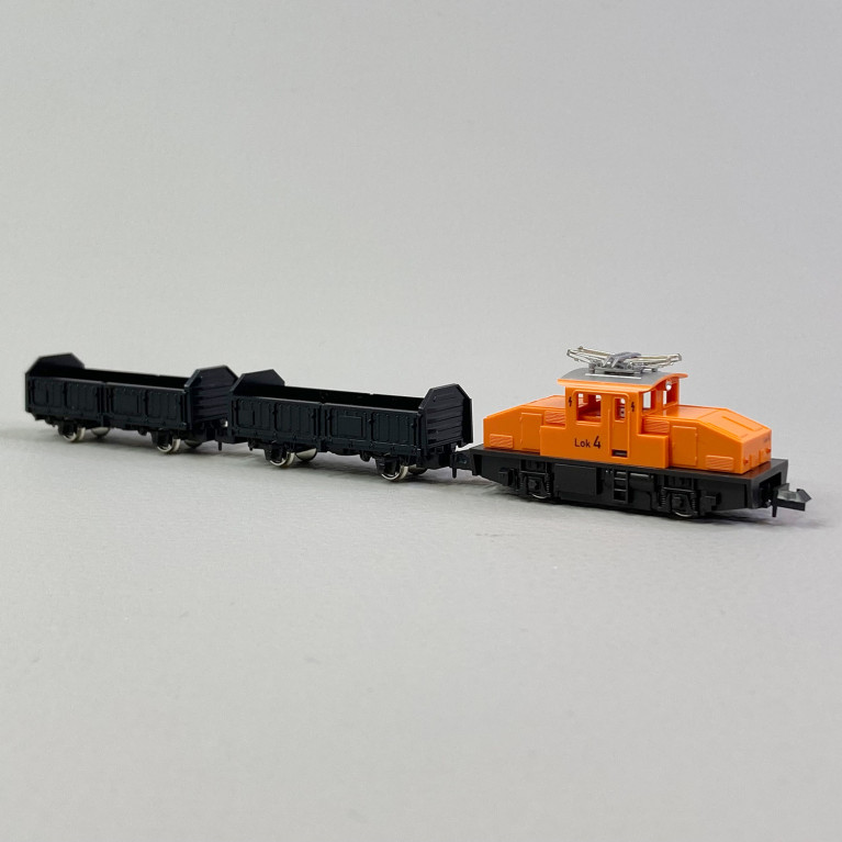 Locomotive électrique E Lok 4 + 2 wagons tombereaux, industrielle, Ep IV - KATO 105007 (10-504-1) - N 1/160