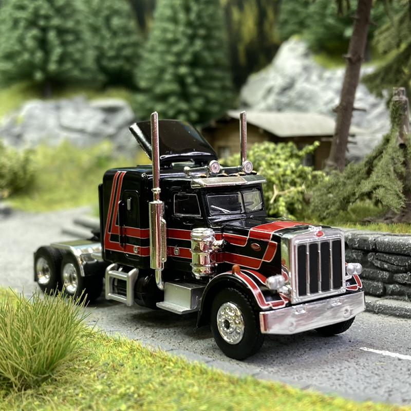 Camion Peterbilt 359 Noir / Rouge - BREKINA 85713 - HO 1/87