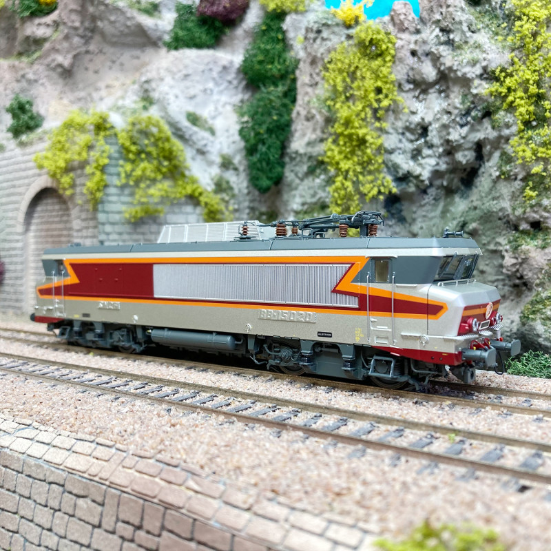 NEUF ***** HO Ls Models 10492 - Motrice Bb 15020 Arzens Gris Metallise Sncf EUR 259,00 - FR