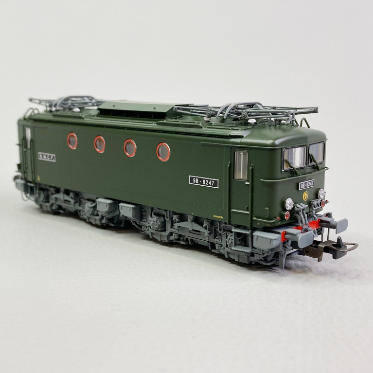 Locomotive électrique BB 8247, Sncf, Ep IV - PIKO 51918 - HO 1/87
