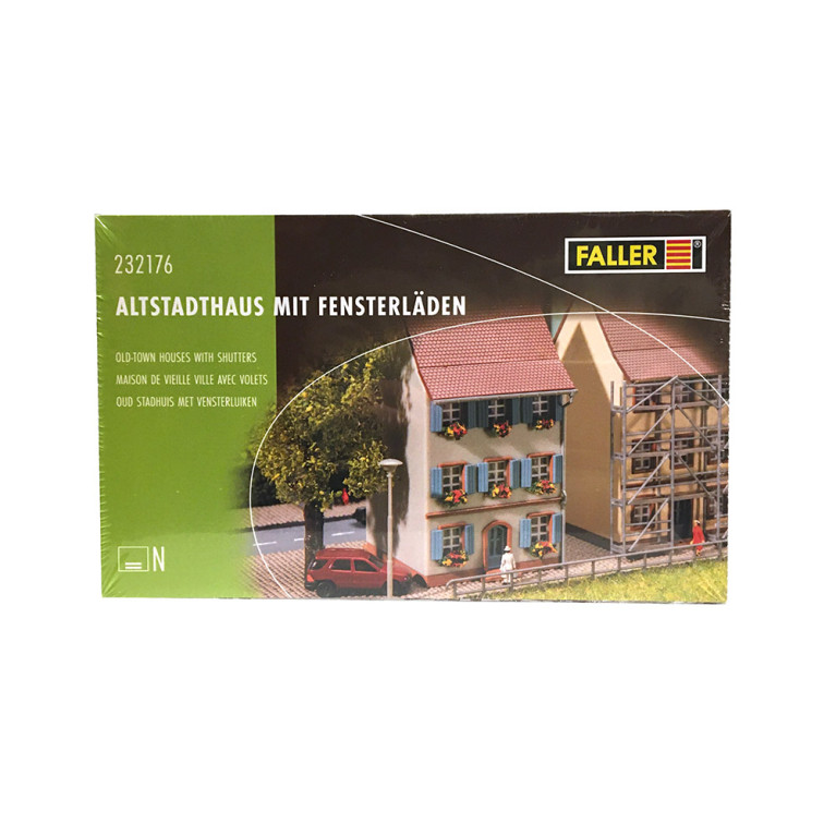 Maison à 2 étages et volets, "vieille ville" - FALLER 232176 - N 1/160