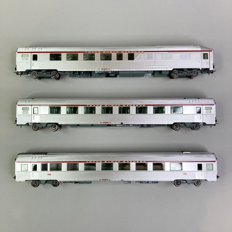 3 voitures A8u, Arux, A4Dtux (fourgon et bar) "TEE Mistral", Sncf, Ep IV - JOUEF HJ4165 - HO 1/87