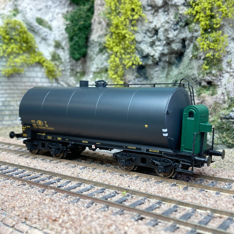 Wagon citerne ZZ(P) avec guérite "Uerdingen", Sncb, Ep III - BRAWA 49618 - HO 1/87