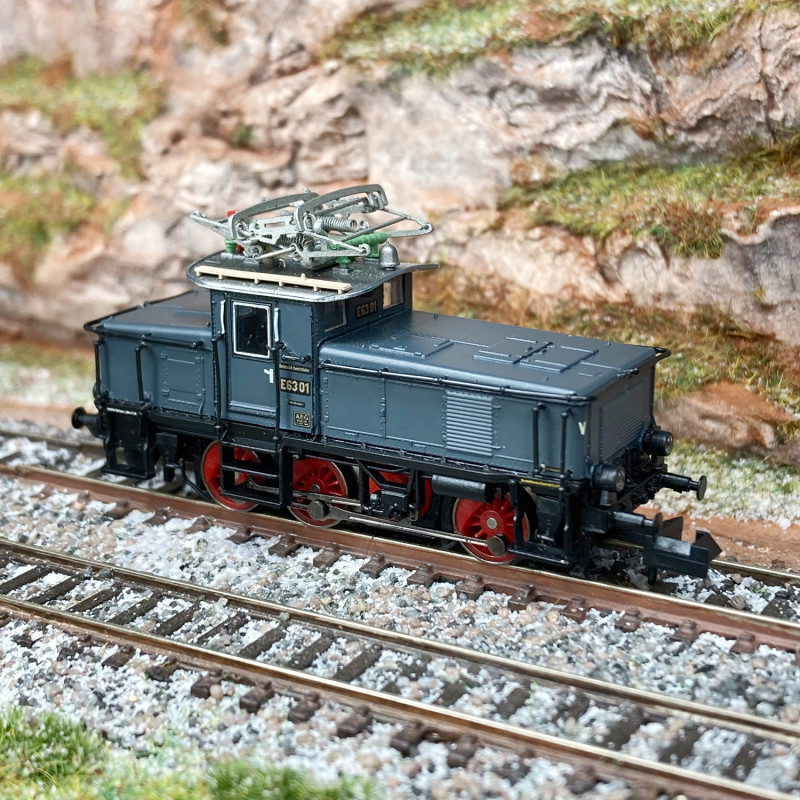 Locomotive électrique E 63 01 de manœuvre, DRG, Ep II - HOBBYTRAIN H3050 - N 1/160