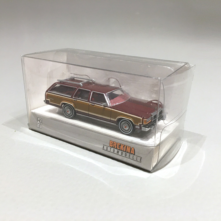 Ford LTD Country Squire Bordeaux / Woody - BREKINA 19627 - HO 1/87