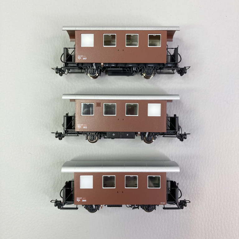 3 voitures type Biho/s, voie étroite HOe, ÖBB, Ep IV - ROCO 34103 - HOe 1/87