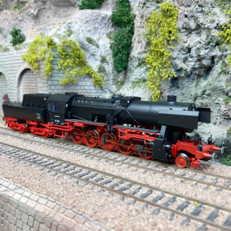 Locomotive vapeur BR 52 1530, DB, Ep III, Digital Son - TRIX 25530 - HO 1/87