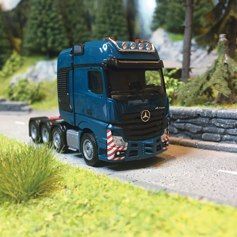 Mercedes Actros SLT 11 ZM Bleu - HERPA 304368005 - 1/87