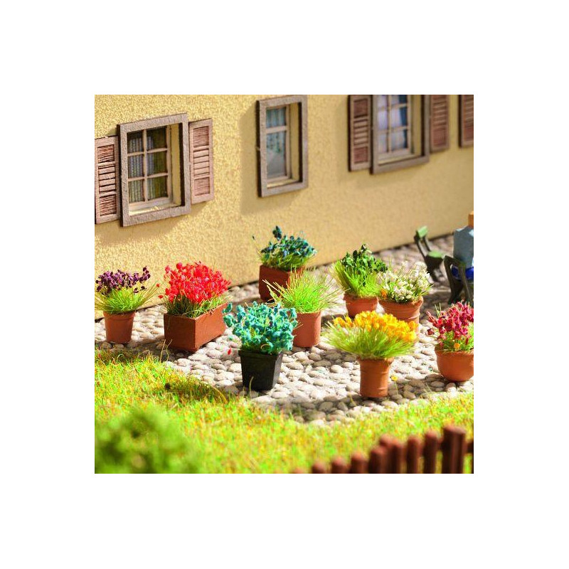 9 pots avec plantes fleuries -HO-1/87-NOCH 14031