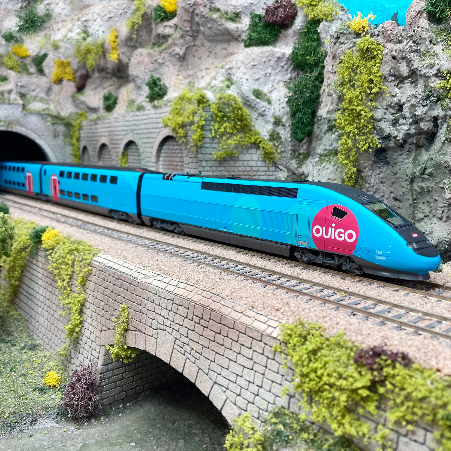 Coffret de démarrage TGV 'INOUI' SNCF Ep VI-HO 1/87-JOUEF HJ1060