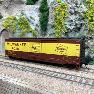 Wagon couvert 2101, Milwaukee Road, USA, Ep III - RIVAROSSI HR6584A - HO 1/87