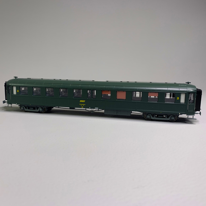 Voiture de tourisme B11, 2e classe de la SNCF, époque IV - REE VB-376 - HO 1/87