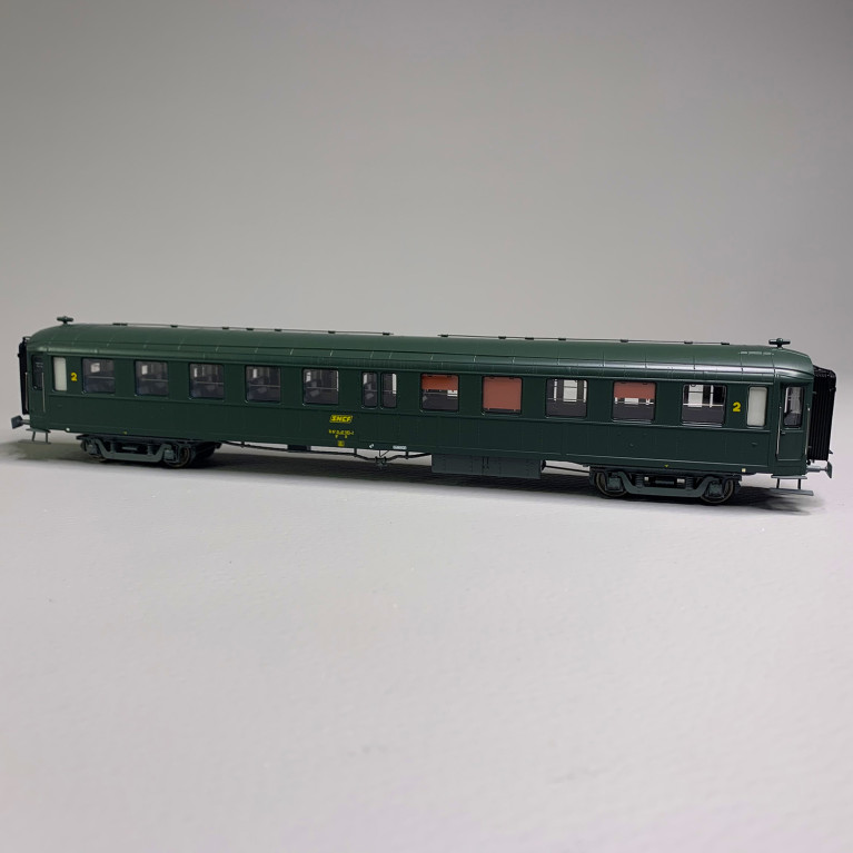 Voiture de tourisme B11, 2e classe de la SNCF, époque IV - REE VB-376 - HO 1/87