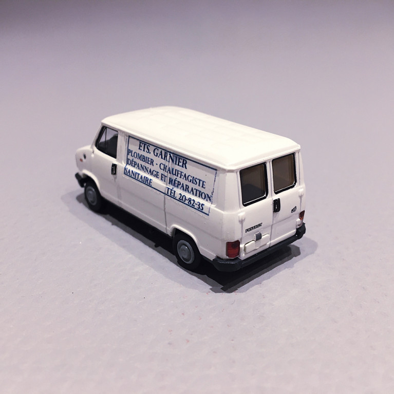 Peugeot J5 "Ets GARNIER" - BREKINA / SAI 7171 - HO 1/87