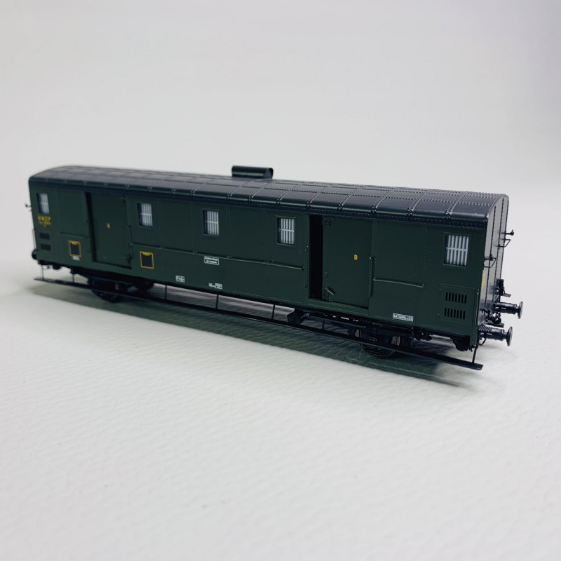 Fourgon OCEM 30 Toit noir BATTIGNOLES ép III SNCF-HO 1/87-REE VB-111