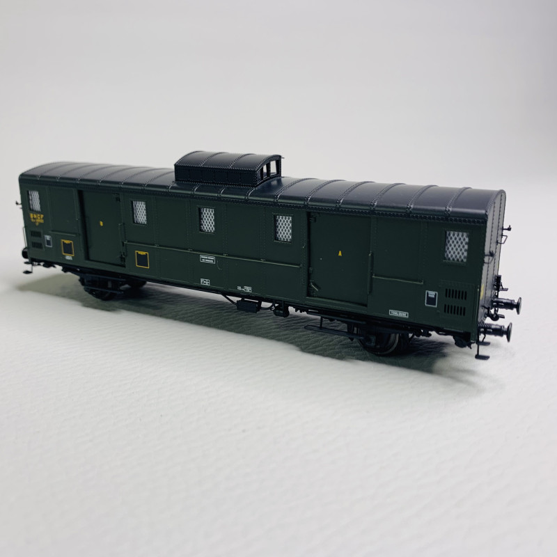 Fourgon OCEM 30 Toit noir ép III Toulouse SNCF-HO 1/87-REE VB-109