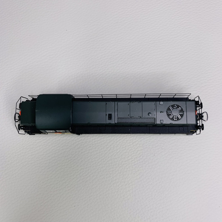 Locomotive Diesel 040 DE 132 Dépôt La Plaine, Ep. III - R37 41033 - HO 1/87