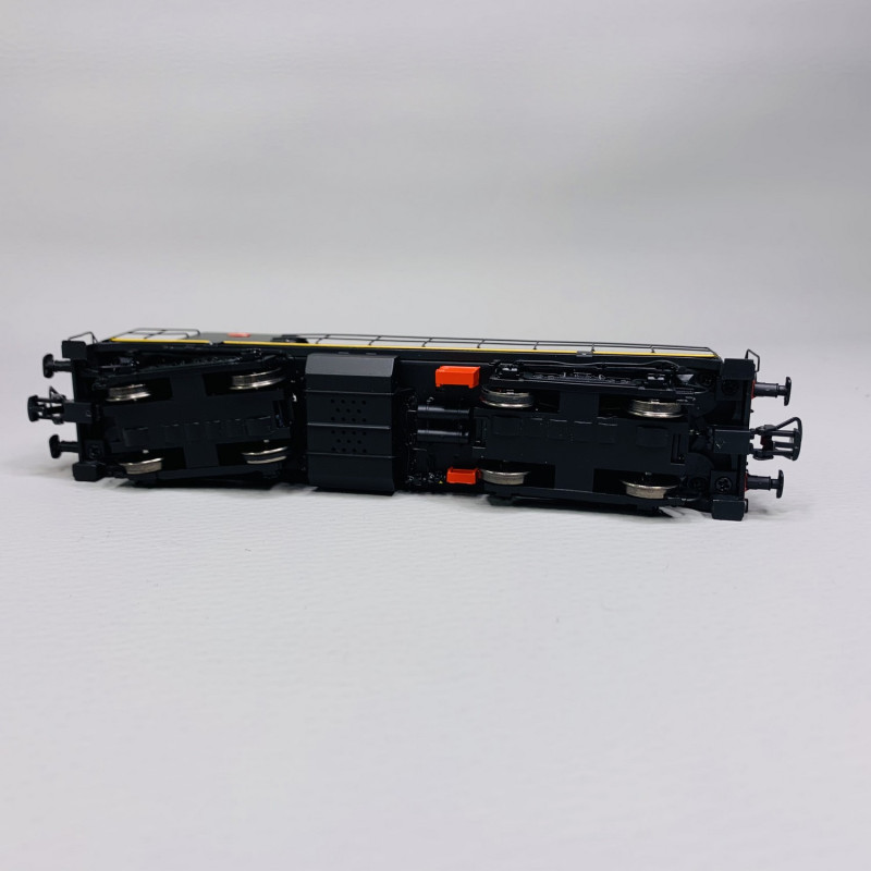 Locomotive Diesel 040 DE 132 Dépôt La Plaine, Ep. III - R37 41033 - HO 1/87