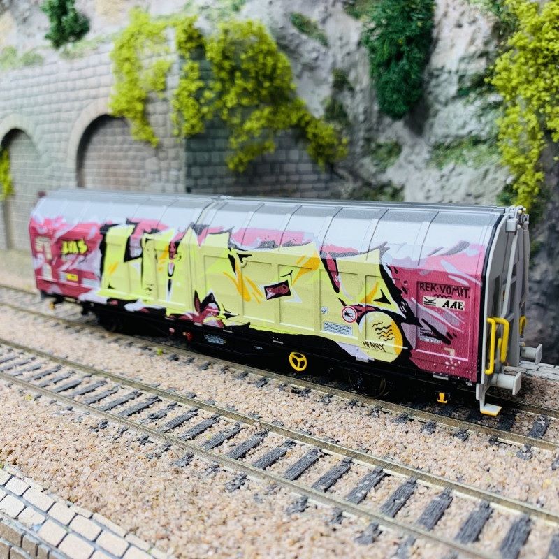 Wagon à parois coulissantes Hbbillns avec graffitis, SBB , Ep VI - ALBERT MODELL 245038 - HO 1/87