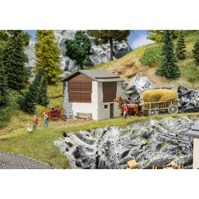Maquette HO 1/87 MKD Réf. 657 - Atelier De Réparation Machines Agricoles