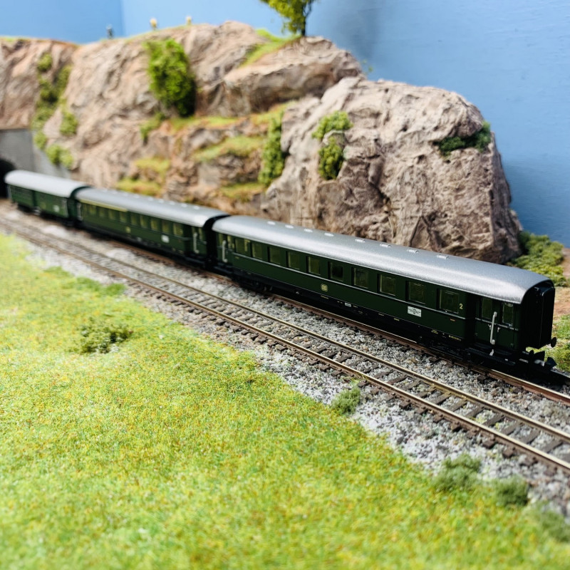 Coffret voitures voyageurs vallée du Danube, DB, Ep III - MINITRIX 18209 - N 1/160