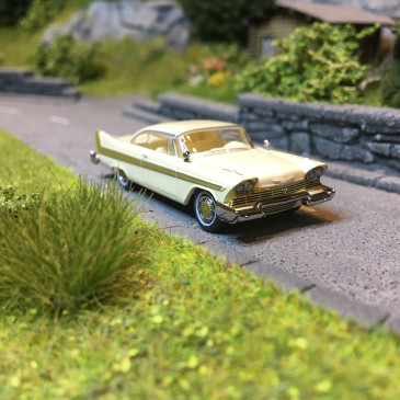 Plymouth Fury 1957 Blanc / Or - BREKINA 19677 - 1/87