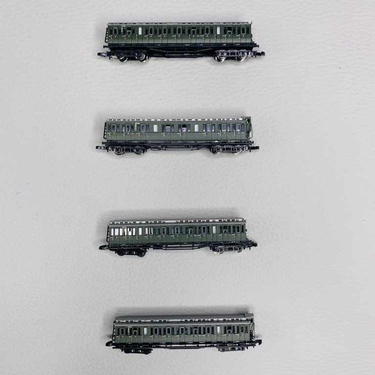 Coffret de 4 voitures voyageurs à compartiments, DB, Ep III - MARKLIN 87065-Z 1/220
