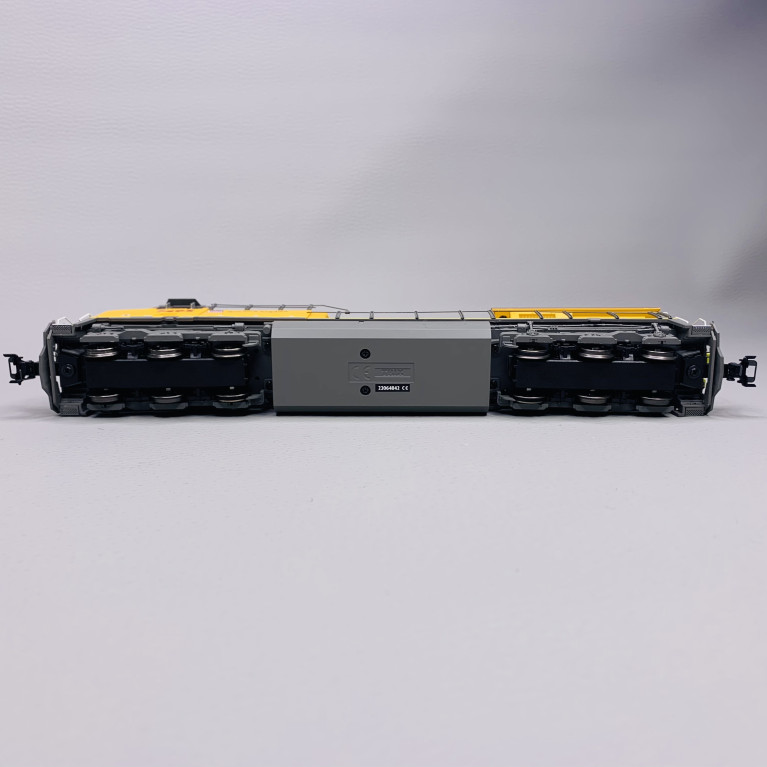 Locomotive diesel GE ES44AC, UP, Ep VI, digital son - TRIX 25440 - HO 1/87