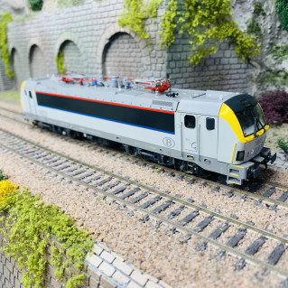 Locomotive électrique 1833, SNCB, Ep VI - LSMODELS 12208 - HO 1/87
