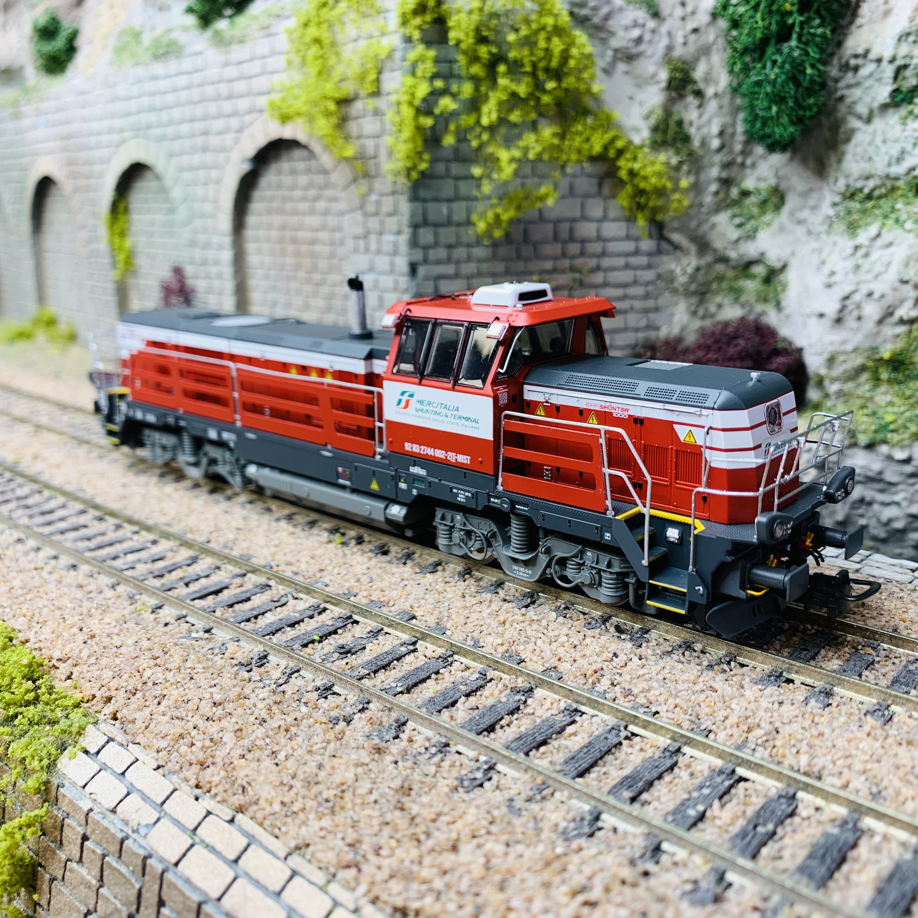 Locomotive diesel Vossloh G1000 COLAS RAIL 103, Ep VI-HO-Mehano 90539