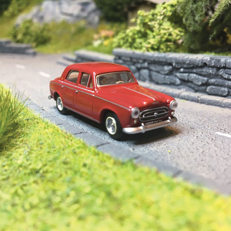 Peugeot 403 Rouge, avec personnages - SAI 1620 - 1/87