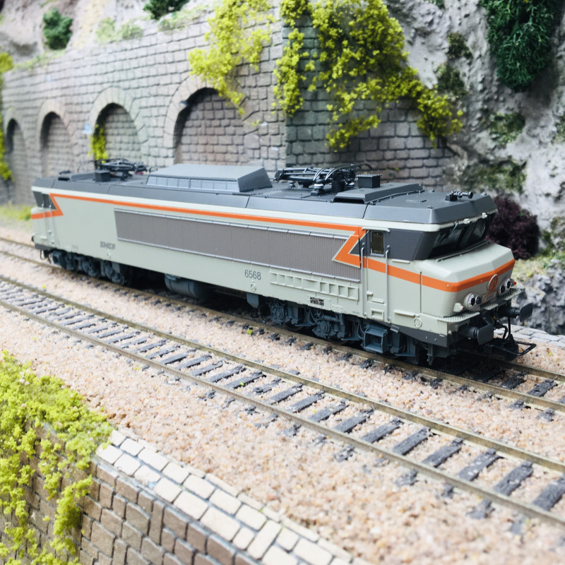 Locomotive électrique CC 6568 livrée béton SNCF Ep IV - JOUEF HJ2427 - HO 1/87