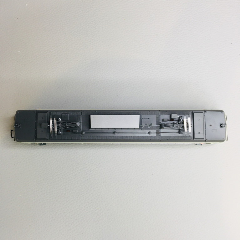 Locomotive électrique CC 6568 livrée béton SNCF Ep IV - JOUEF HJ2427 - HO 1/87