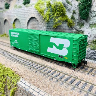 Wagon couvert, numéro d'entreprise 318617 "Burlington Northern", USA, Ep III - RIVAROSSI HR6633A - HO 1/87