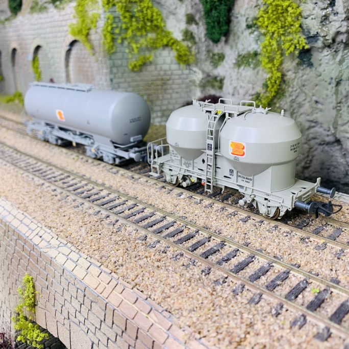 Coffret 2 pièces : Wagons-silos, CFF, Ep IV - ROCO 77038 - HO 1/87