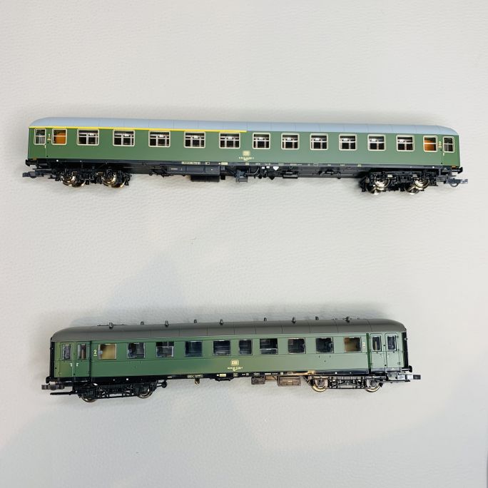 Coffret 2 pièces 2 : « Train de voyageurs Freilassing », DB, Ep IV - ROCO 74011 - HO 1/87