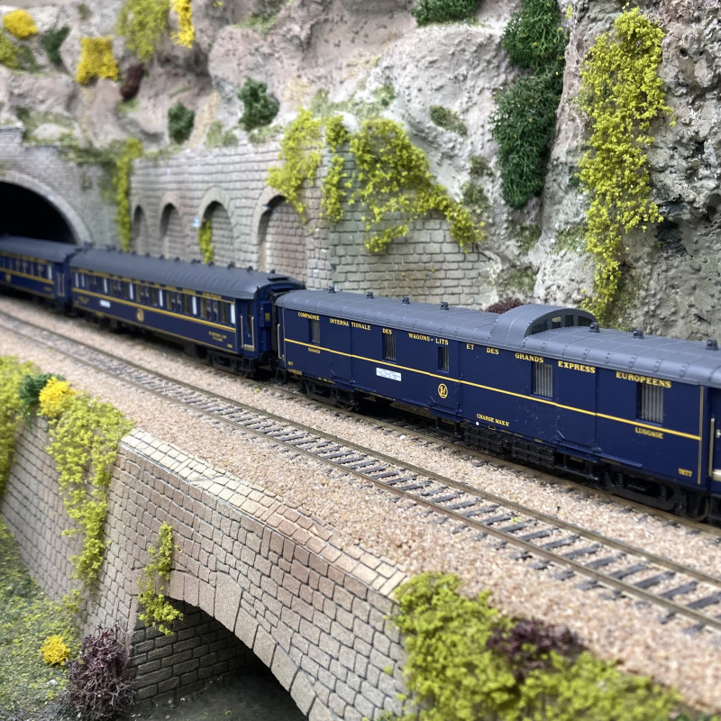 Rame "Orient Express" de 5 voitures CIWL, Ep II - RIVAROSSI HR4384 - HO 1/87