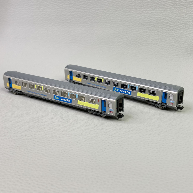 SET DE 2 VOITURES CORAILS VTU FLUO GRAND EST 2°CL SNCF SET DE 2