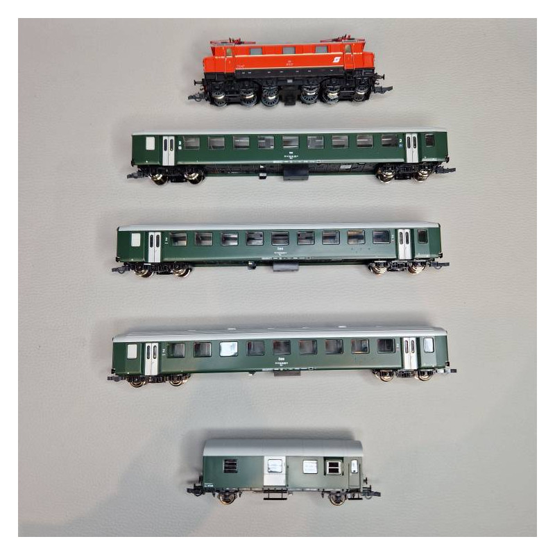 Coffret de 5 pièces : Locomotive électrique 1670.27 avec train de voyageurs, ÖBB, Ep IV digital son - ROCO 6149 - HO 1/87