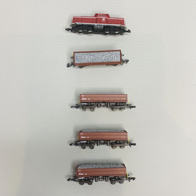 Coffert train de chantier EfW avec locomotive diesel BR 212, DB - MARKLIN 81372 - Z 1/220