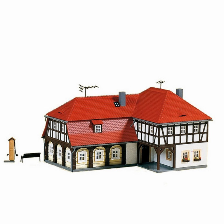 Grande maison à colombages-HO-1/87-AUHAGEN  11379