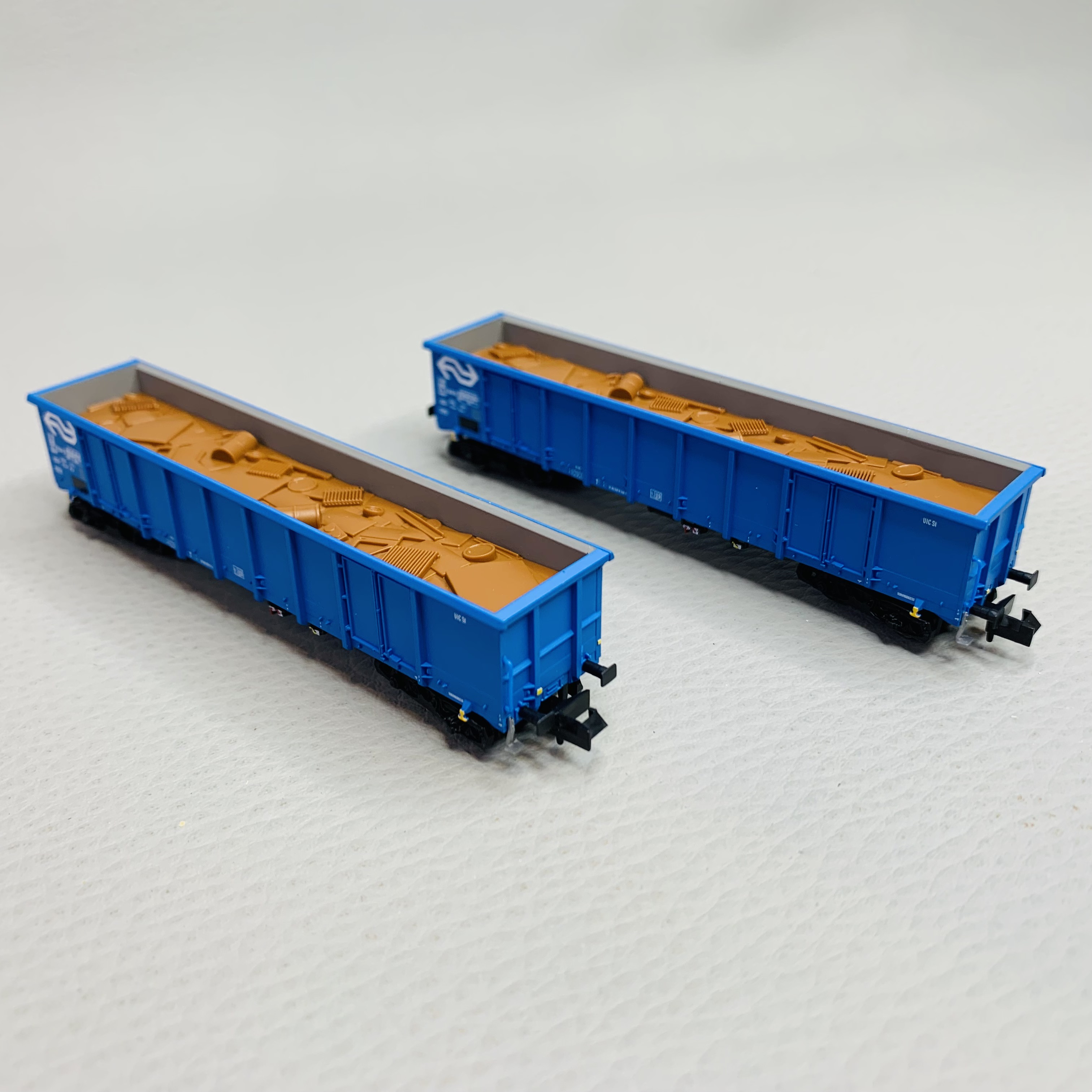 Kinder Surprise N Scale Freight Train Wagon Set – 1995 Plastic Miniatures – 1:160